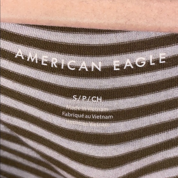 Woman's AEO Striped V-Neck Top S - Picture 4 of 7